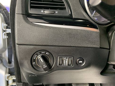 Used 2022 Chrysler 300 S RWD image 17
