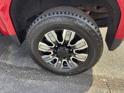 Used 2024 GMC Sierra 2500 Denali w/ Denali Reserve Package image 11