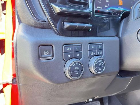 Used 2023 Chevrolet Silverado 1500 ZR2 w/ Technology Package image 13