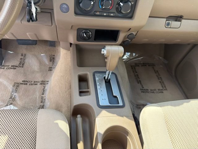 Used 2007 Nissan Frontier SE w/ Power Pkg AWD/4WD image 13
