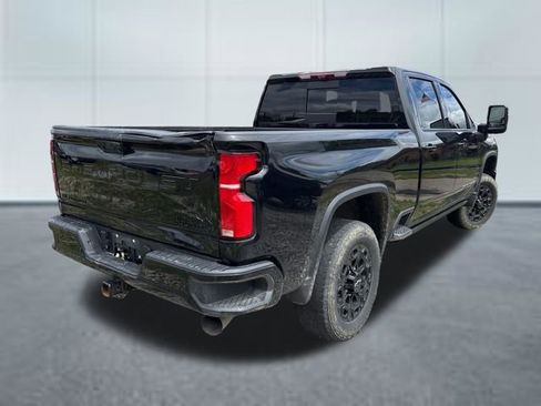 Used 2024 Chevrolet Silverado 3500 High Country w/ High Country Premium Package AWD/4WD image 4