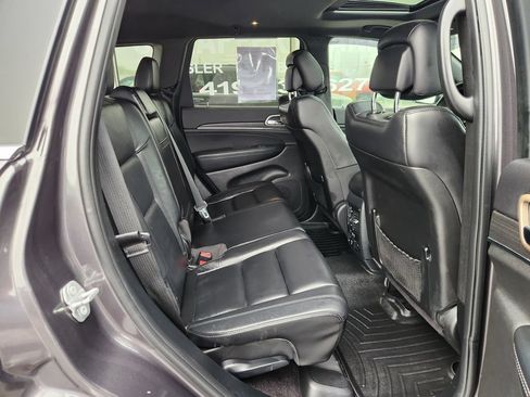 Used 2018 Jeep Grand Cherokee Limited AWD/4WD image 13