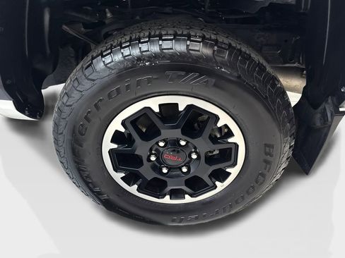 Used 2024 Toyota Tacoma TRD Off-Road AWD/4WD image 84