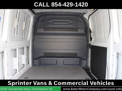 Used 2023 Mercedes-Benz Sprinter 2500 image 23