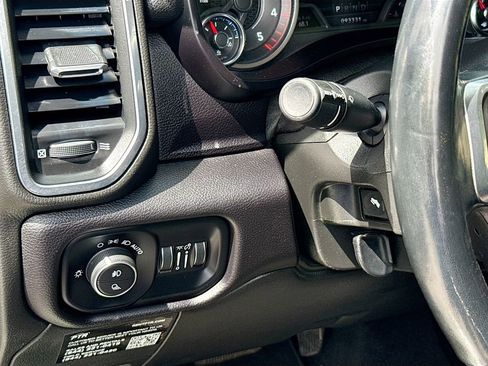 Used 2022 RAM 2500 Laramie AWD/4WD image 11