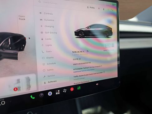 Used 2025 Tesla Model 3 Long Range RWD image 17