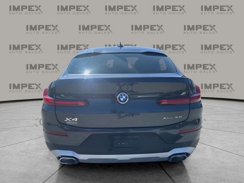 Used 2024 BMW X4 xDrive30i image 4