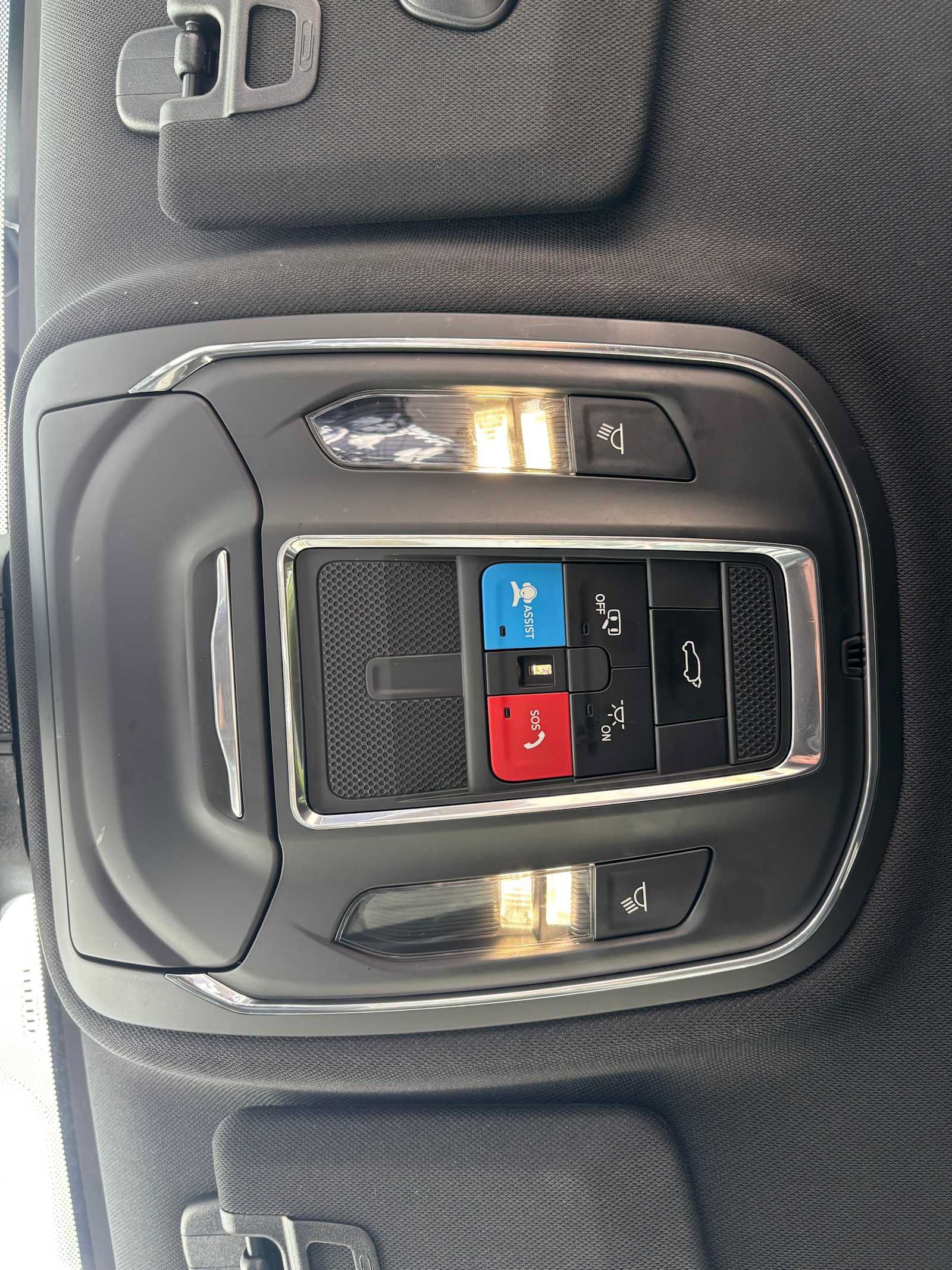 Used 2024 Jeep Grand Cherokee Trailhawk AWD/4WD image 33