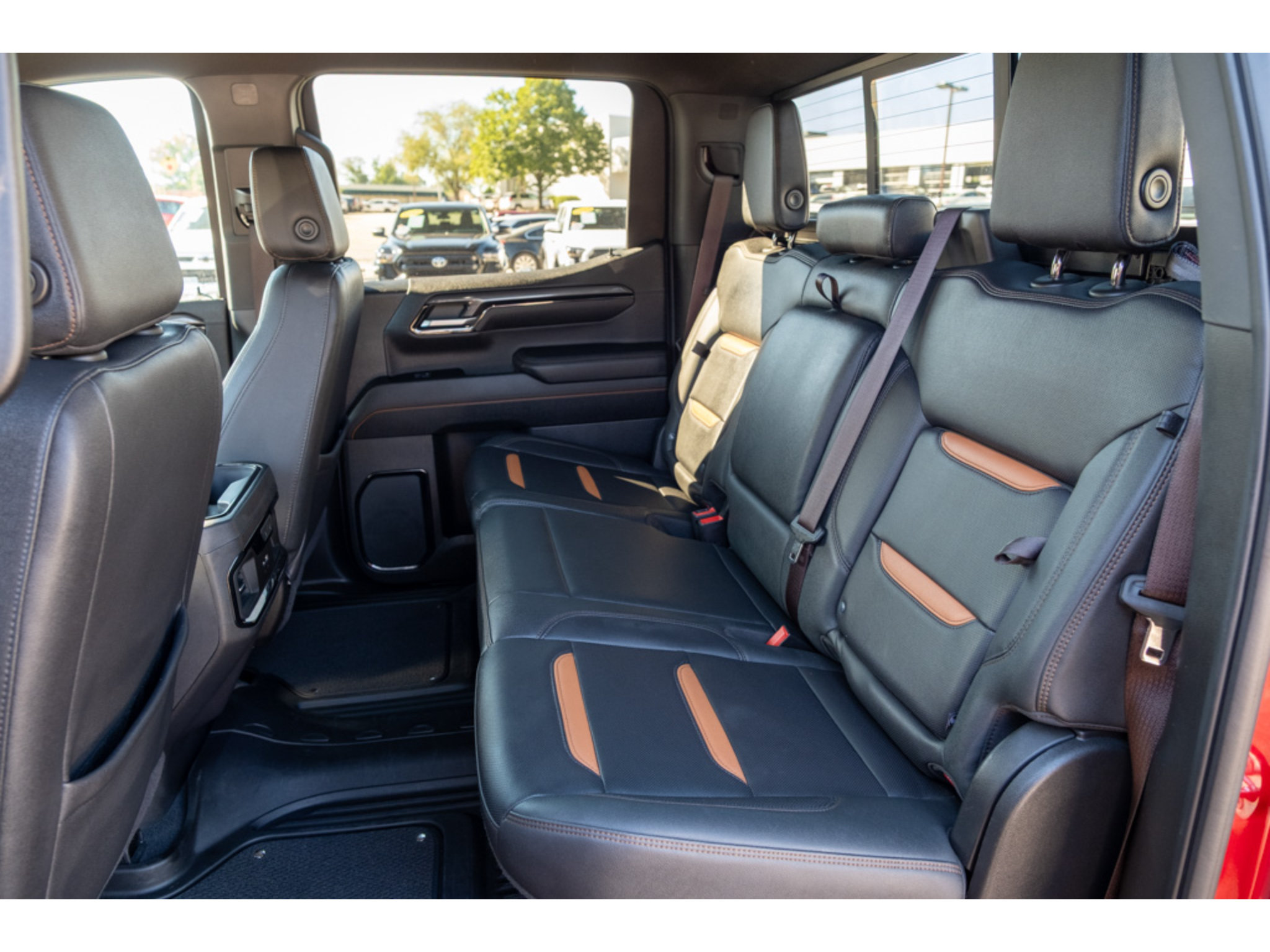 Used 2023 GMC Sierra 1500 AT4 w/ AT4 Premium Package AWD/4WD image 13