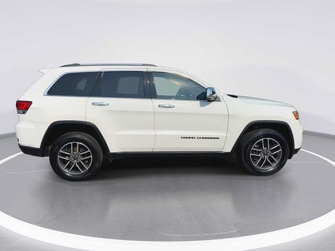 Used 2020 Jeep Grand Cherokee Limited AWD/4WD image 9