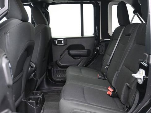 Used 2022 Jeep Wrangler Unlimited Sport image 19