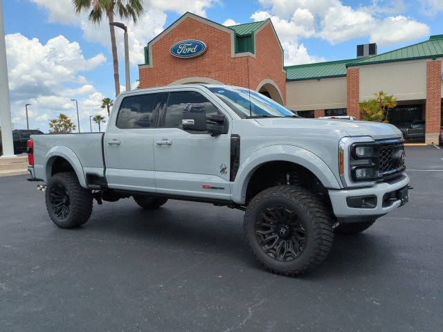 New 2026 Ford F250 Lariat w/ Black Appearance Package AWD/4WD image 2