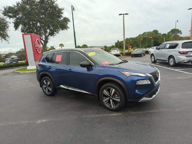 Certified 2022 Nissan Rogue Platinum w/ Head-Up Display Package FWD image 1