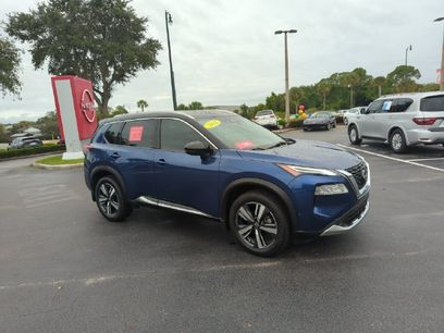Certified 2022 Nissan Rogue Platinum w/ Head-Up Display Package