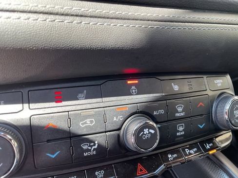 Certified 2022 Dodge Durango GT image 4