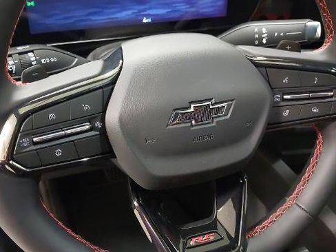 New 2026 Chevrolet Equinox RS w/ Convenience Package III AWD/4WD image 23