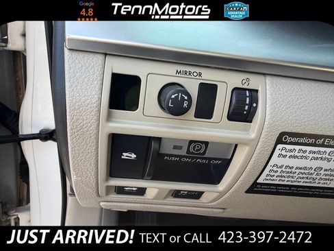 Used 2010 Subaru Legacy 2.5i Premium AWD/4WD image 22