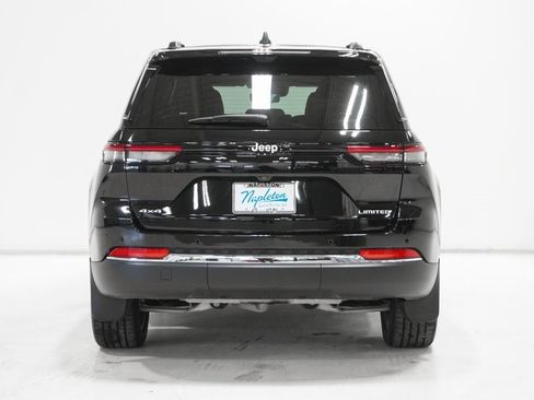 Certified 2024 Jeep Grand Cherokee Limited w/ Luxury Tech Group II image 6