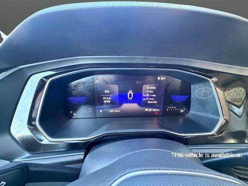 Used 2023 Volkswagen Jetta SE image 34