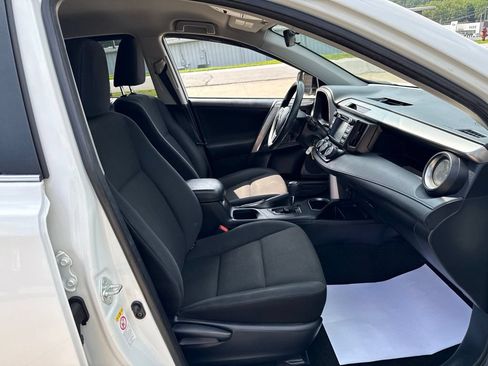 Used 2018 Toyota RAV4 LE w/ All Weather Liner Package AWD/4WD image 39