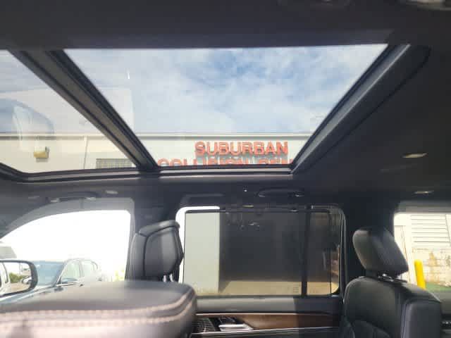 Certified 2023 Jeep Grand Wagoneer 4WD image 30