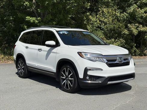 Used 2021 Honda Pilot Touring image 3