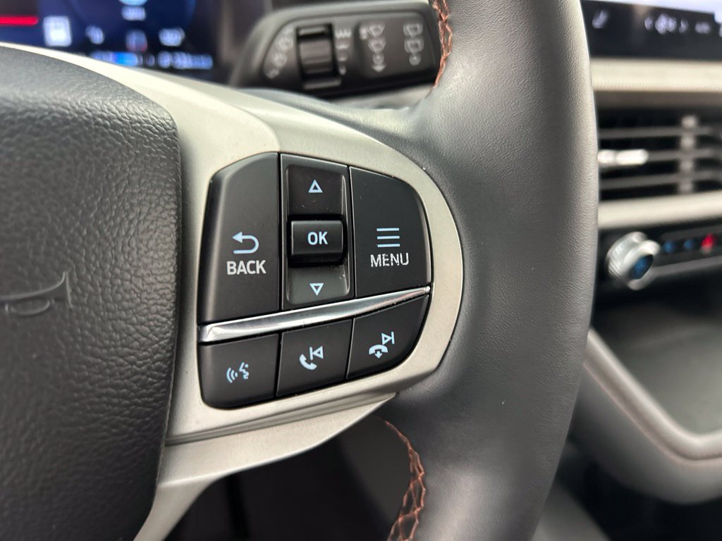 Used 2026 Ford Explorer Active w/ Active Comfort Package AWD/4WD image 12