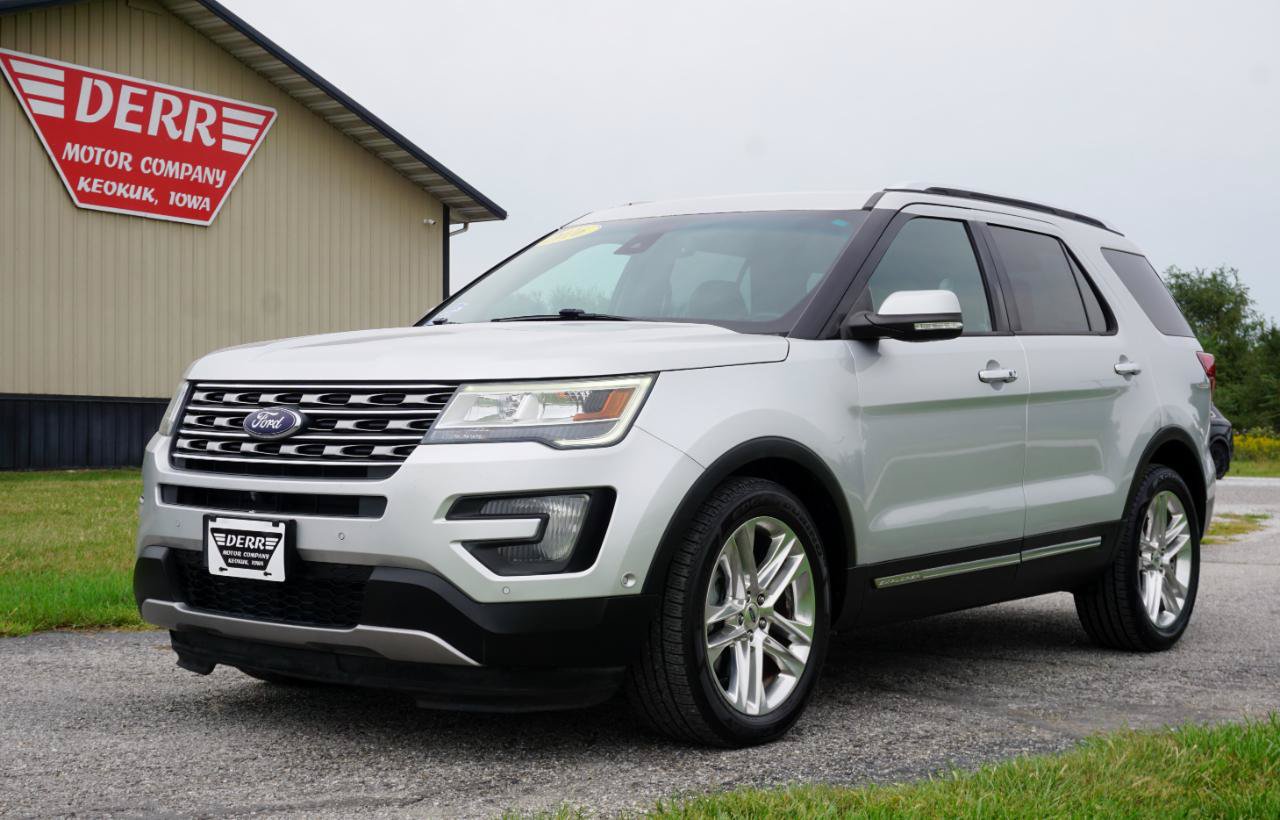 Used 2016 Ford Explorer Limited w/ Equipment Group 301A FWD image 2