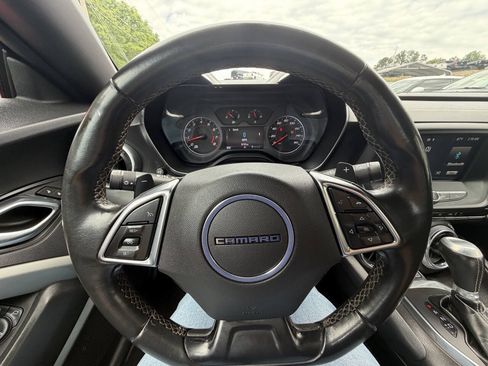 Used 2016 Chevrolet Camaro LT RWD image 19