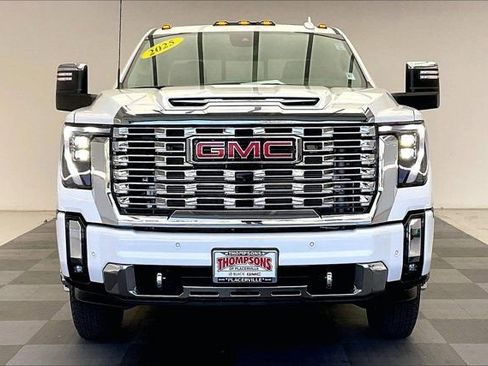 Used 2025 GMC Sierra 3500 Denali w/ Denali Reserve Package AWD/4WD image 2