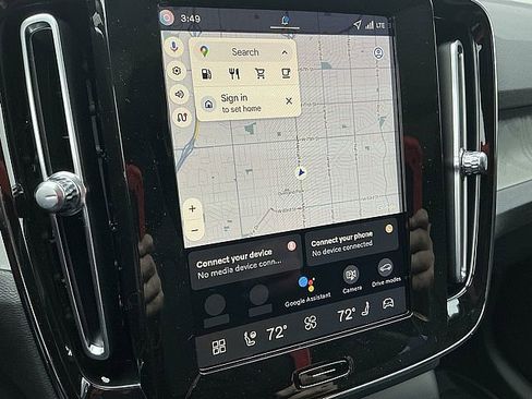 New 2026 Volvo XC40 B5 Plus w/ Protection Package Premier image 19