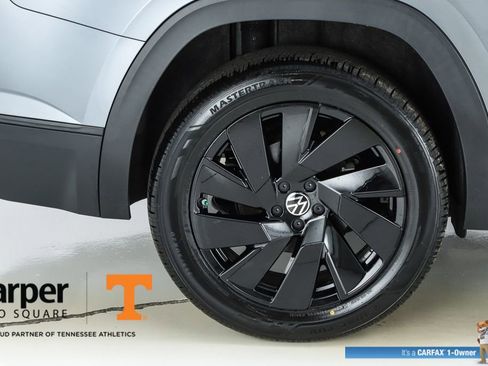 Used 2024 Volkswagen Atlas SE FWD image 13