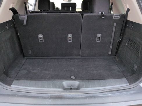 Used 2025 Nissan Pathfinder SV FWD image 25