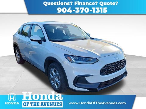 Used 2023 Honda HR-V LX image 1