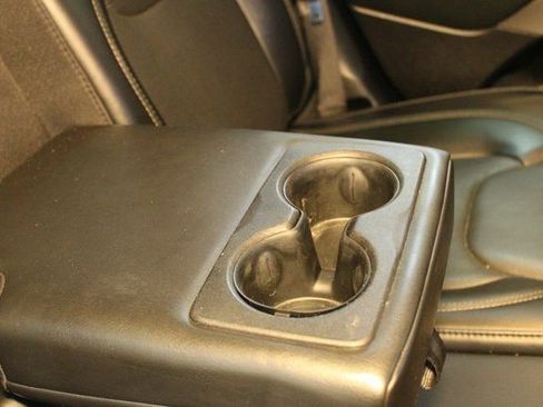 Used 2021 Jeep Cherokee Latitude Lux w/ Comfort/Convenience Group image 15