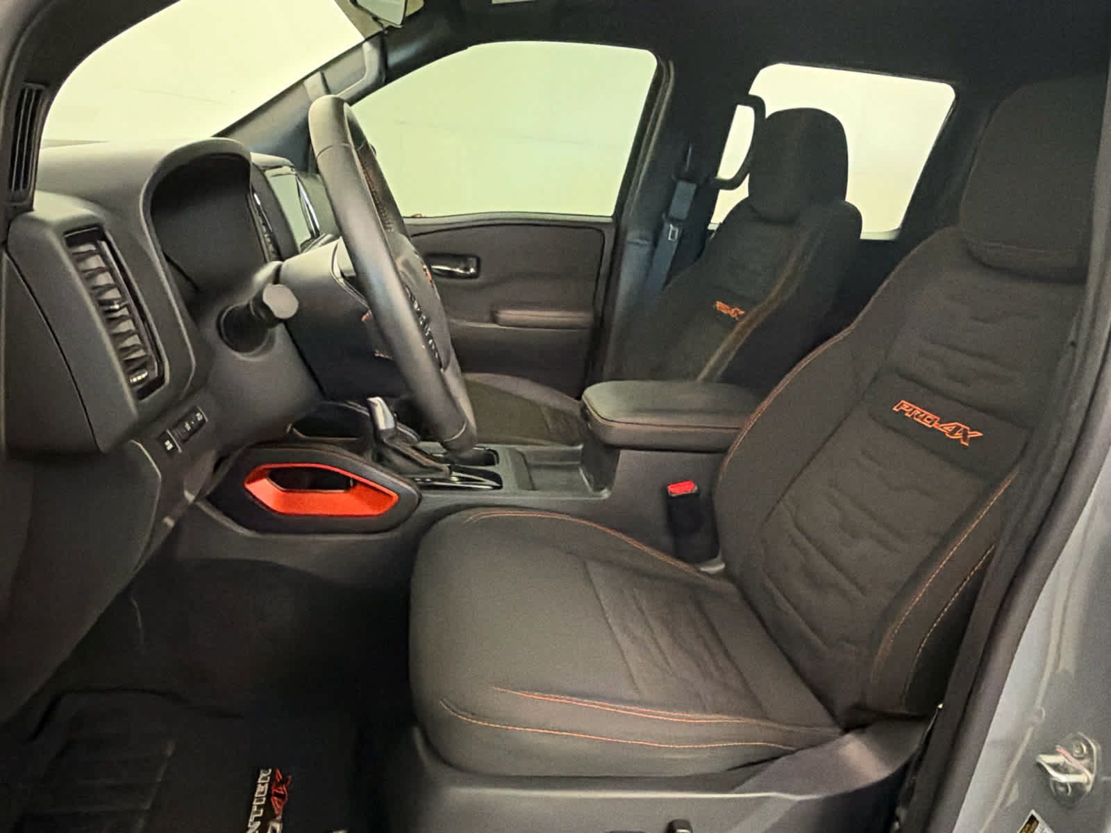 Certified 2024 Nissan Frontier PRO-4X w/ Technology Package AWD/4WD image 14