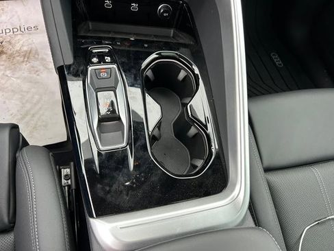 New 2025 Audi Q5 Premium Plus image 17