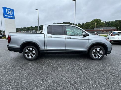 Used 2019 Honda Ridgeline Sport image 3