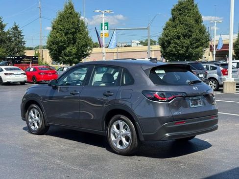 Used 2024 Honda HR-V LX image 9