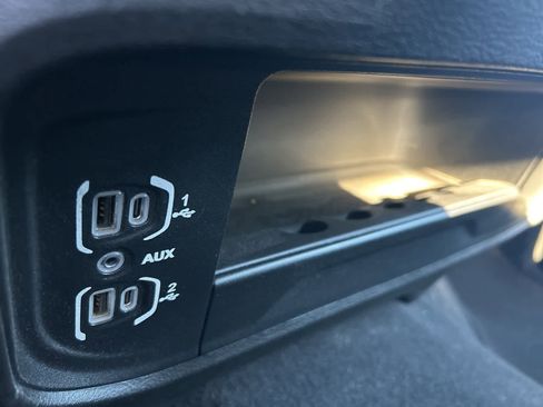 Used 2024 RAM 3500 Big Horn image 40