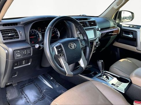 Used 2014 Toyota 4Runner Limited image 14