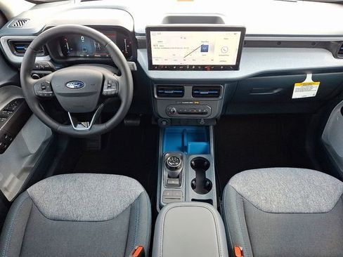 New 2025 Ford Maverick XLT w/ XLT Luxury Package AWD/4WD image 9