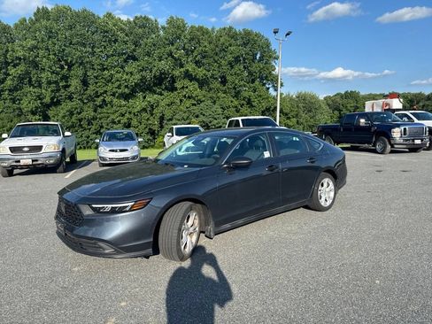 Used 2024 Honda Accord LX image 3