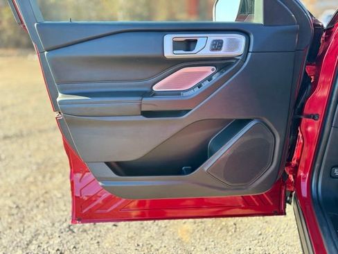 Used 2020 Ford Explorer ST w/ ST Street Pack image 10