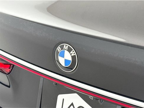 Used 2021 BMW 740i image 40