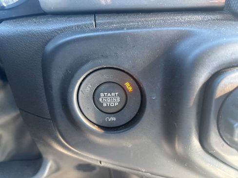 Used 2022 Jeep Wrangler Unlimited Sahara w/ LED Lighting Group image 24