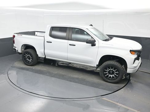 Used 2022 Chevrolet Silverado 1500 Custom image 23