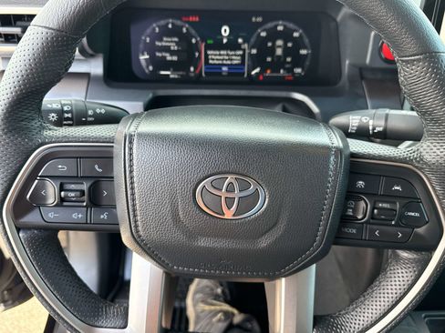 Used 2025 Toyota Tacoma TRD Off-Road w/ TRD Off Road Premium Package AWD/4WD image 26
