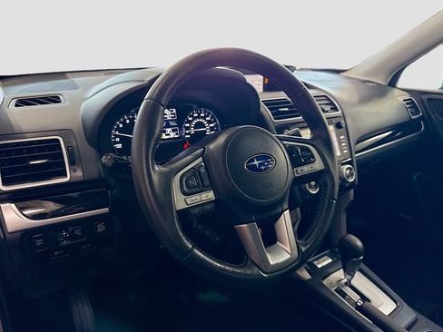 Used 2018 Subaru Forester 2.5i Limited AWD/4WD image 10