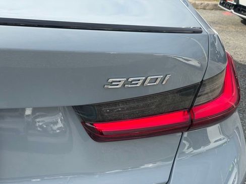 Used 2023 BMW 330i xDrive Sedan w/ M Sport Package image 27